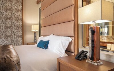 Drey Hotel