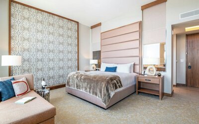 Drey Hotel