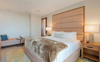 Drey Hotel