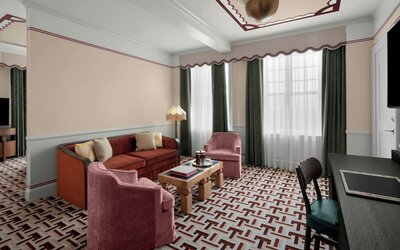 The Stoneleigh, Autograph Collection