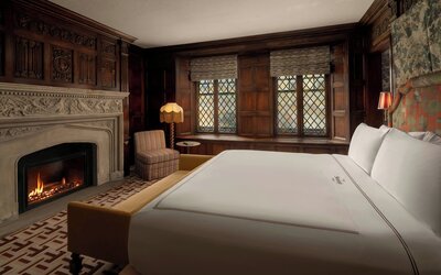 The Stoneleigh, Autograph Collection