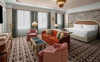 The Stoneleigh, Autograph Collection