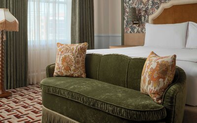 The Stoneleigh, Autograph Collection