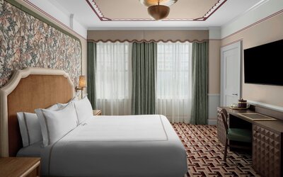 The Stoneleigh, Autograph Collection