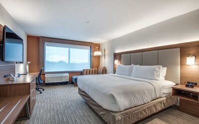 Holiday Inn Express & Suites Dallas North - Addison by IHG