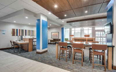 Holiday Inn Express & Suites Dallas North - Addison by IHG