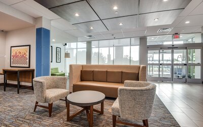 Holiday Inn Express & Suites Dallas North - Addison by IHG