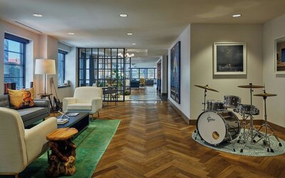 Renaissance Saint Elm Dallas Downtown Hotel