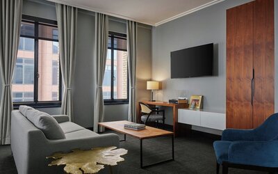 Renaissance Saint Elm Dallas Downtown Hotel