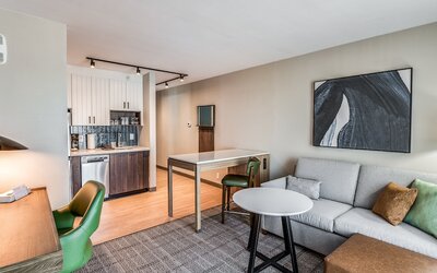 Staybridge Suites Dallas Market Ctr Love Field by IHG