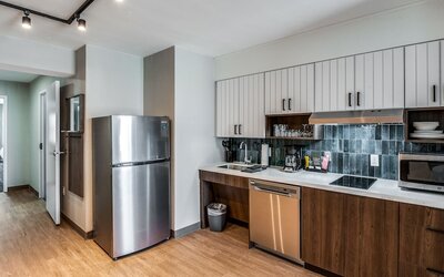 Staybridge Suites Dallas Market Ctr Love Field by IHG
