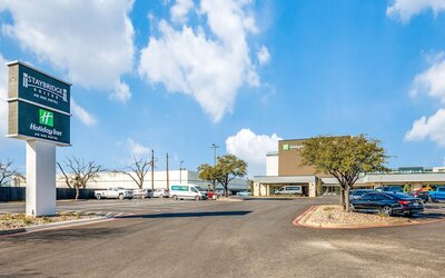 Staybridge Suites Dallas Market Ctr Love Field by IHG