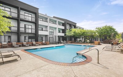 Super 8 by Wyndham Dallas Love Field Airport
