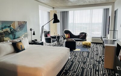 Lorenzo Hotel Dallas, Tapestry Collection by Hilton