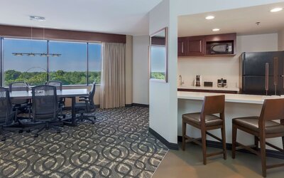 Embassy Suites by Hilton Dallas Love Field