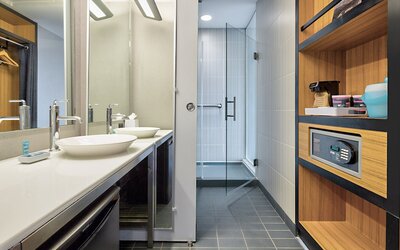 Aloft by Marriott Dallas Downtown