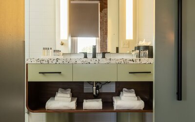 Canvas Hotel Dallas