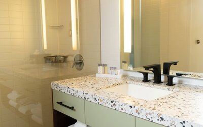 Canvas Hotel Dallas