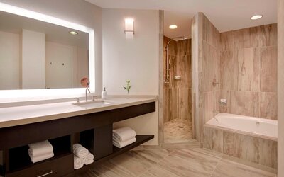 The Westin Dallas Park Central