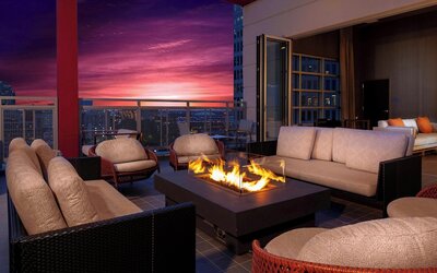 Courtyard by Marriott Dallas Downtown/Reunion District