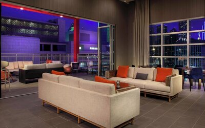 Courtyard by Marriott Dallas Downtown/Reunion District