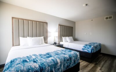 La Quinta Inn & Suites by Wyndham Dallas I-35 Walnut Hill Ln