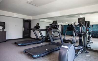 La Quinta Inn & Suites by Wyndham Dallas I-35 Walnut Hill Ln