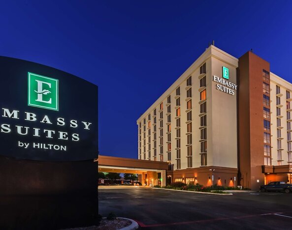Embassy Suites by Hilton Dallas Market Center