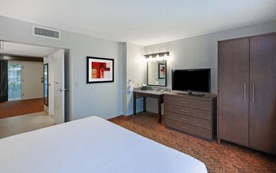 Embassy Suites by Hilton Dallas Market Center