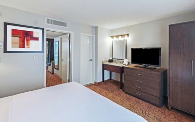 Embassy Suites by Hilton Dallas Market Center