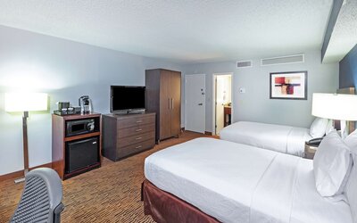 Embassy Suites by Hilton Dallas Market Center