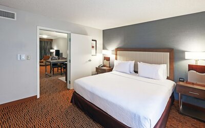 Embassy Suites by Hilton Dallas Market Center