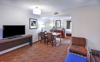 Embassy Suites by Hilton Dallas Market Center