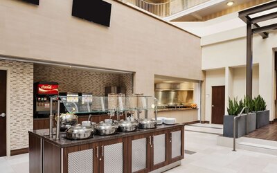 Embassy Suites by Hilton Dallas Market Center