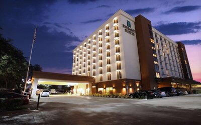Embassy Suites by Hilton Dallas Market Center