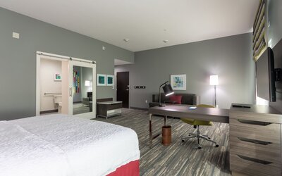 Hampton Inn & Suites Dallas East