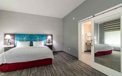 Hampton Inn & Suites Dallas East