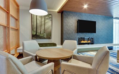Fairfield Inn & Suites by Marriott Dallas Love Field