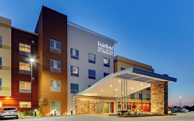 Fairfield Inn & Suites by Marriott Dallas Love Field