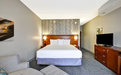 Courtyard by Marriott Dallas Medical/Market Center