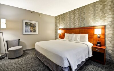 Courtyard by Marriott Dallas Medical/Market Center