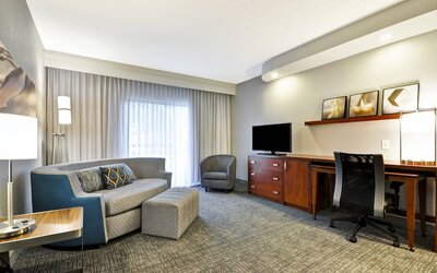 Courtyard by Marriott Dallas Medical/Market Center