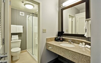 Courtyard by Marriott Dallas Medical/Market Center