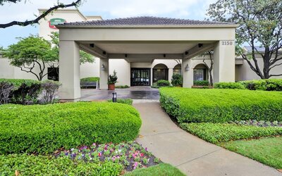 Courtyard by Marriott Dallas Medical/Market Center