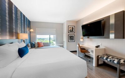 Cambria Hotel Detroit Downtown