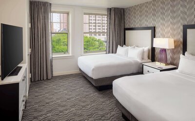 DoubleTree Suites by Hilton Hotel Detroit Downtown - Fort Shelby
