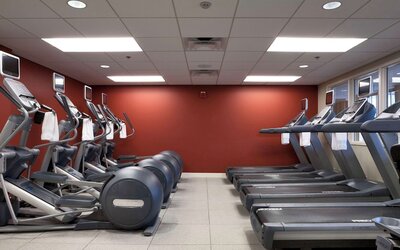 DoubleTree Suites by Hilton Hotel Detroit Downtown - Fort Shelby