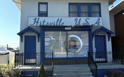 Trumbull and Porter Hotel