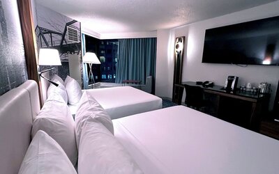 Fort Pontchartrain Detroit, a Wyndham Hotel