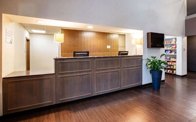 Wingate by Wyndham Roseville/Detroit
